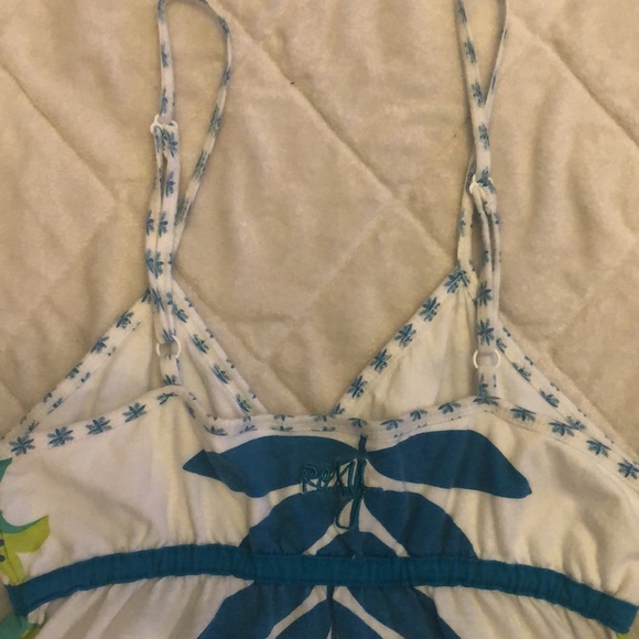 Gently used Roxy dress, size Medium - Picture 2 of 3